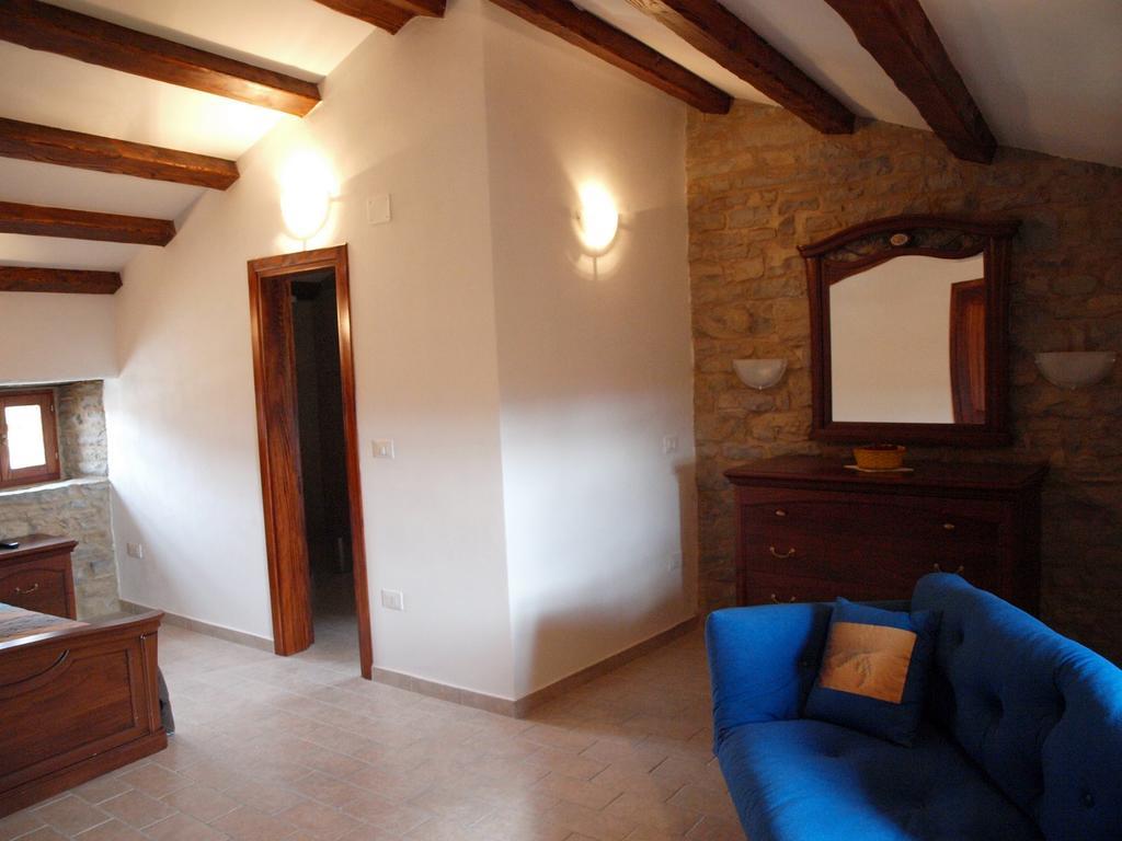 Al Merlo Olivo, Rural Istrian House Buje Buitenkant foto