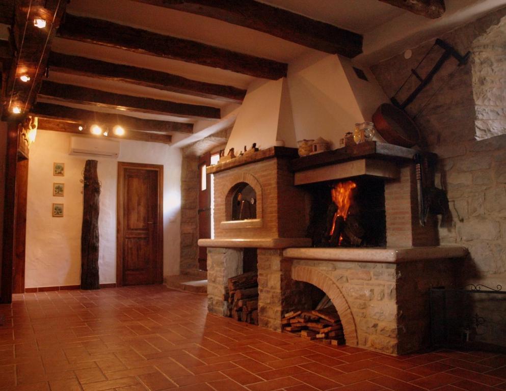 Al Merlo Olivo, Rural Istrian House Buje Buitenkant foto
